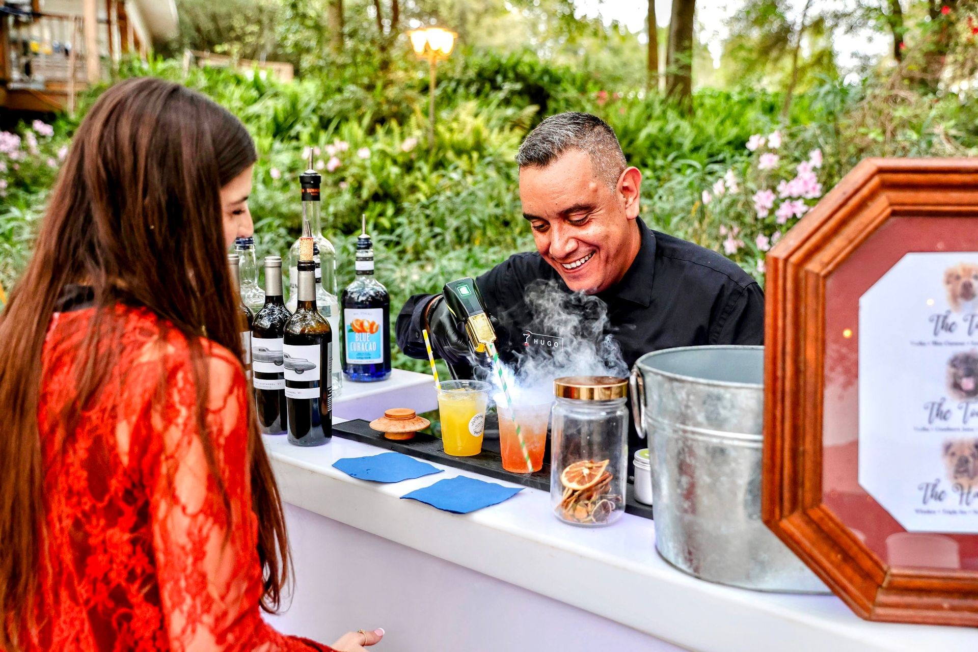 event bartender Tampa, mobile bartender Tampa, event mixologist, beverage service for parties, hire bartender Florida